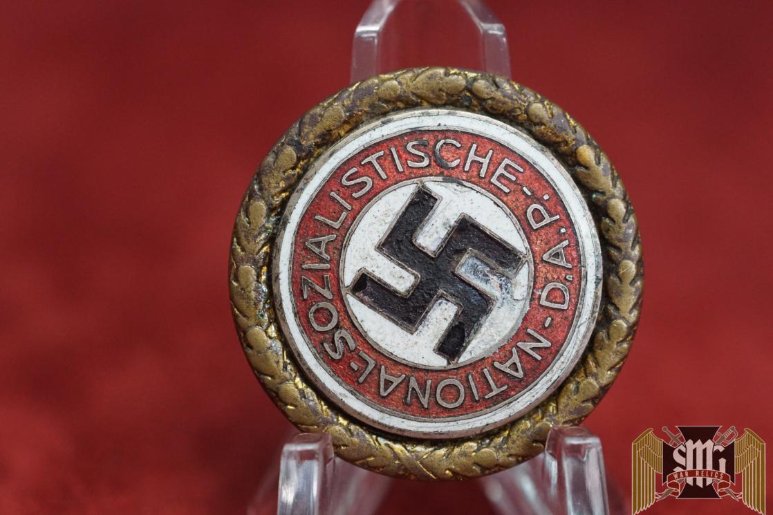 Golden Party badge for Frans Hirsch Damaged