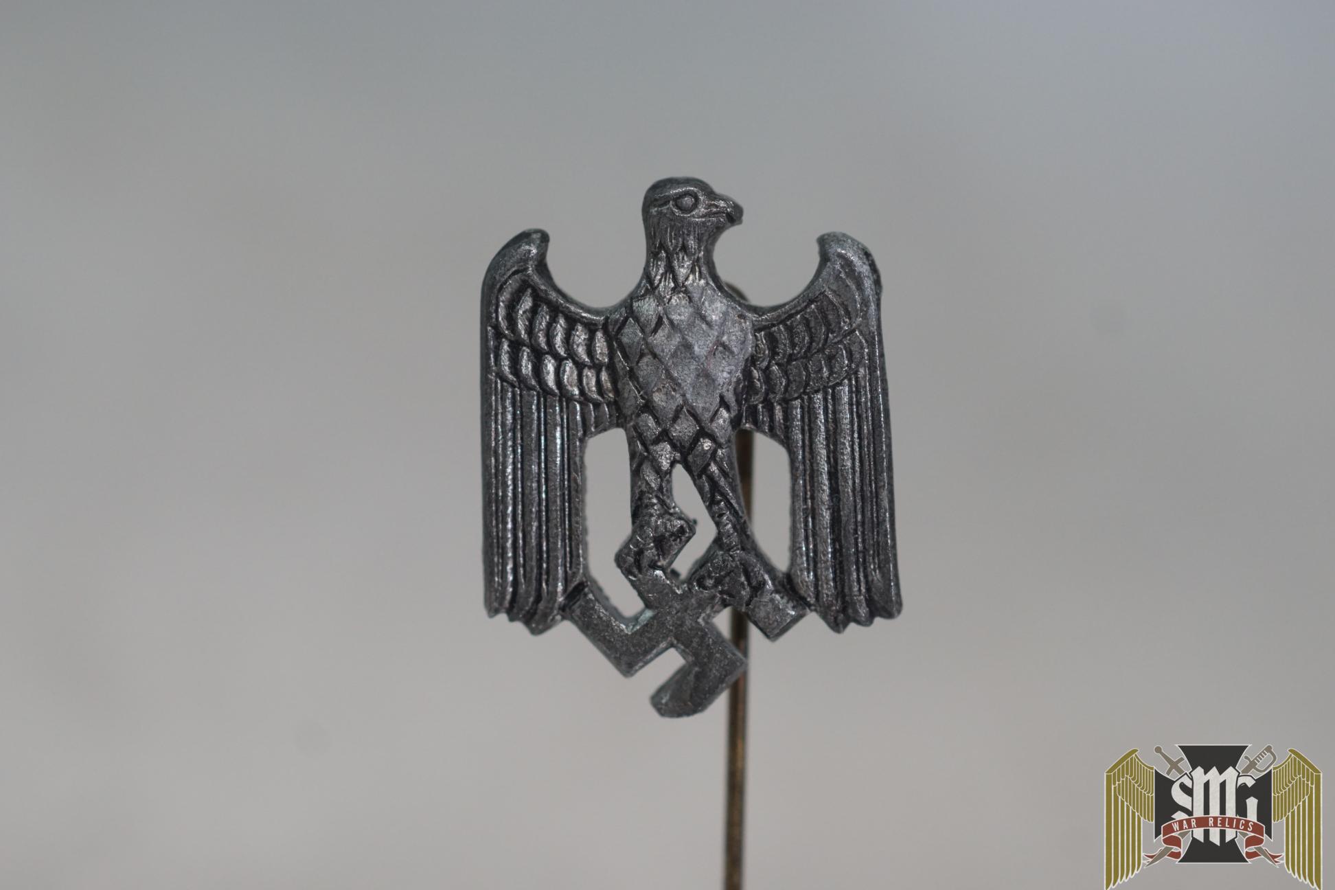 Wehrmacht Eagle stick pin