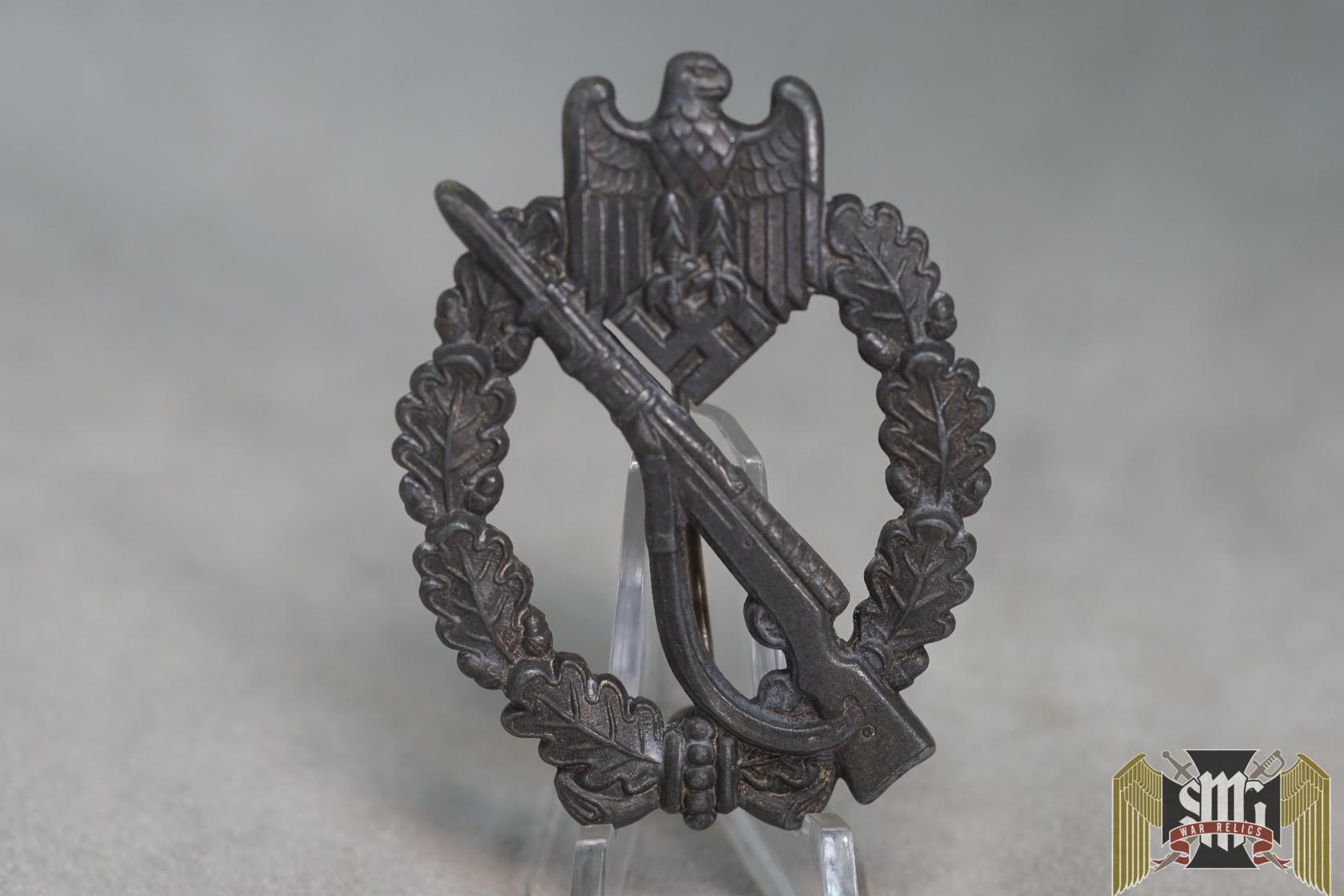 Infantry Assault badge Unmarked