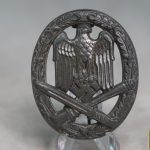 General Assault badge Un marked Missing catch