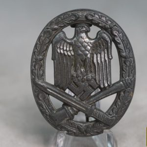 General Assault badge Un marked Missing catch