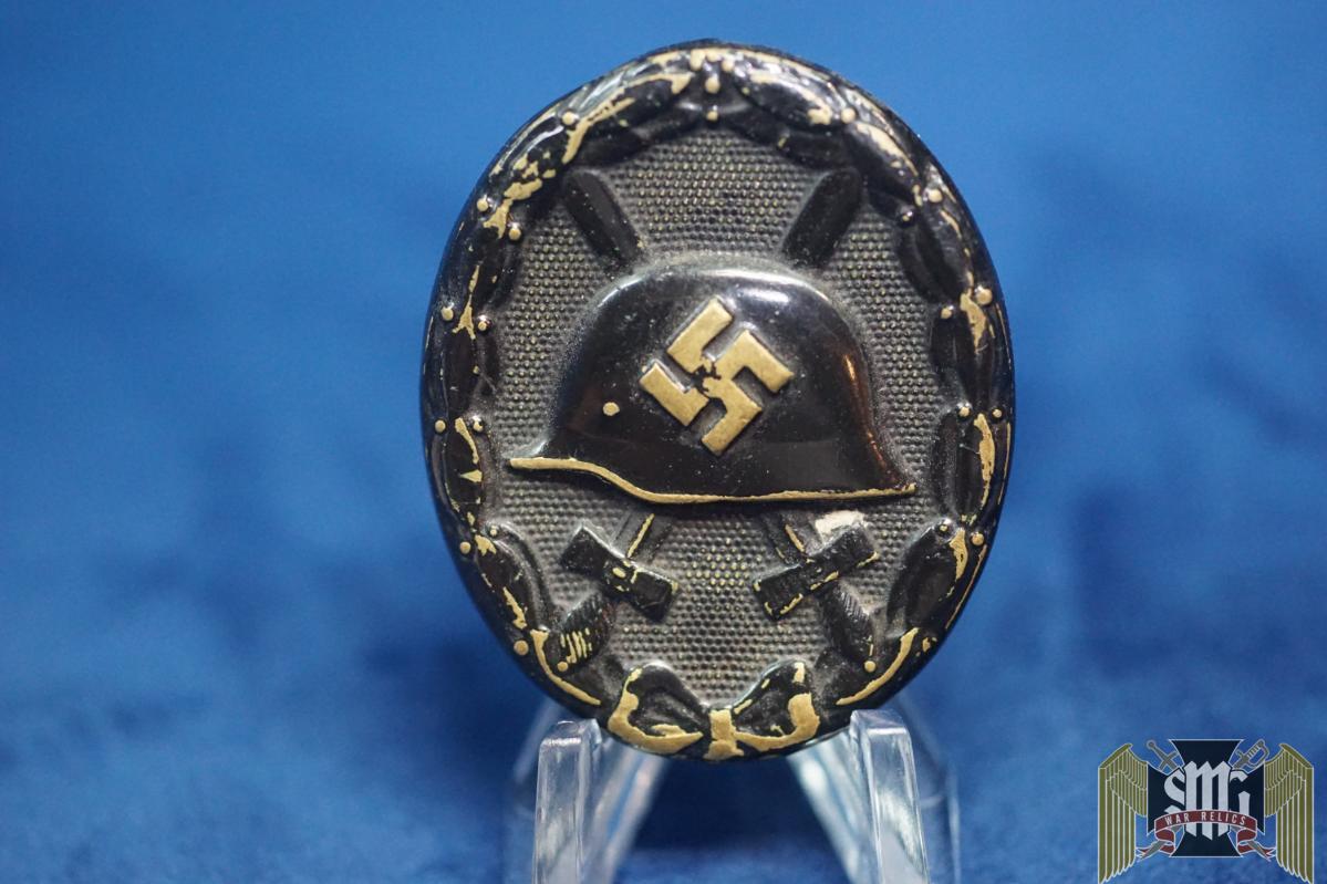 WW2 Black wound badge