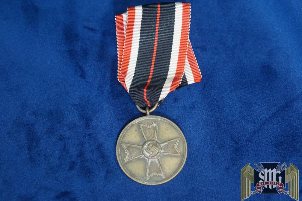 War merit medal
