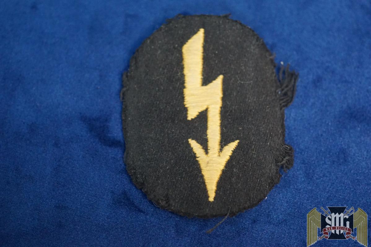 Cavalry Signal sleeve insignia "Blitz"