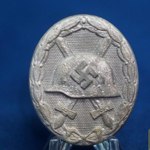 Silver wound badge by Carl Wild ‘107’