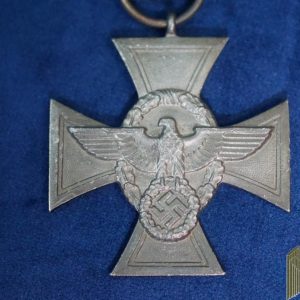 WW2 German 18 Years Police Long Service Medal