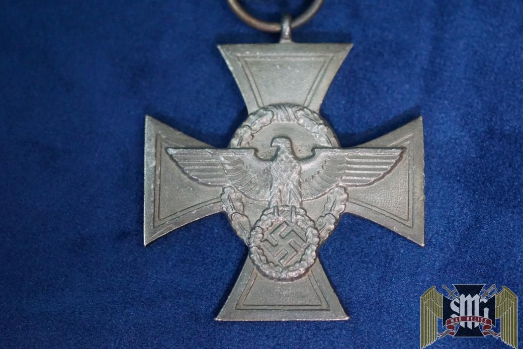 WW2 German 18 Years Police Long Service Medal