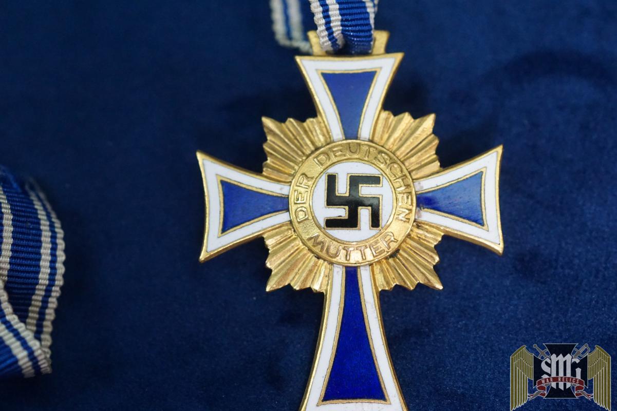 Mother's Cross in Gold