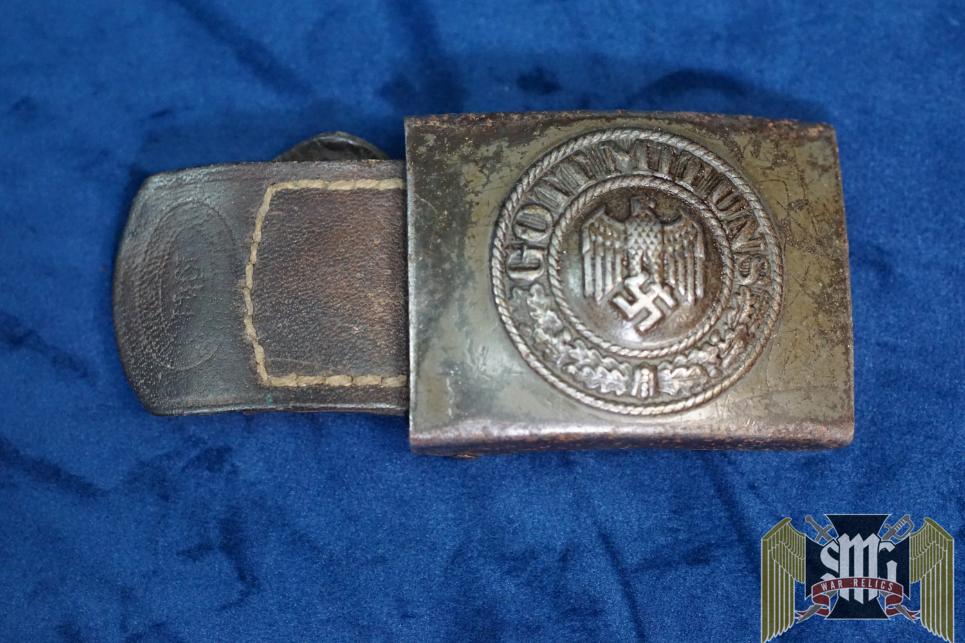 Tabbed Heer buckle by ESL by E. Schneider 1941 dated