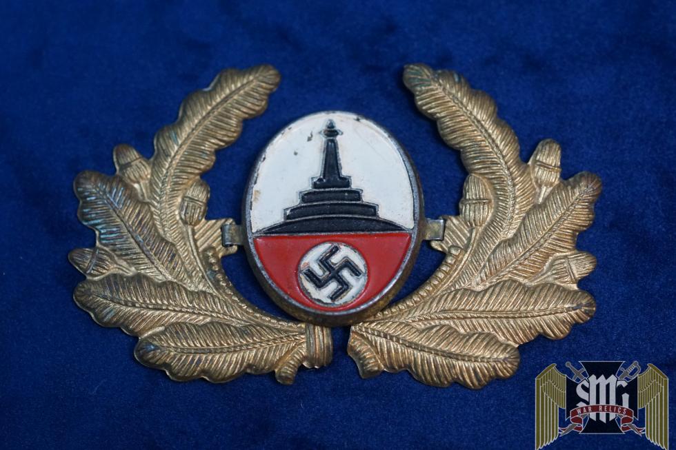 Nazi Veteran Cap wreath damaged