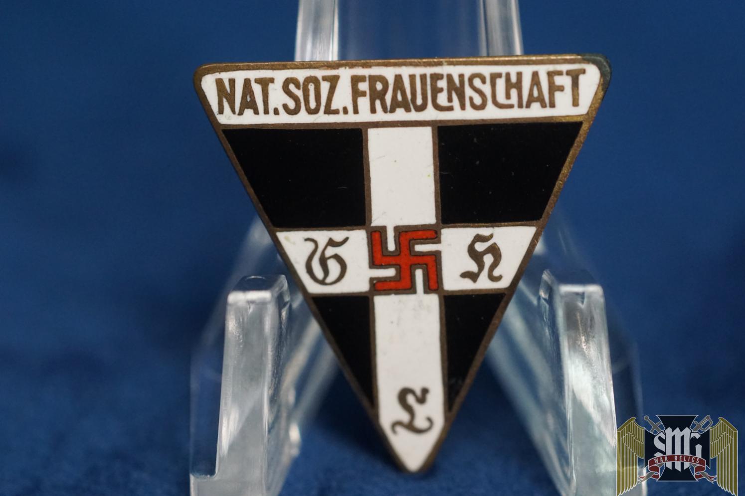NS Frauenschaft badge 25x27mm