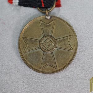 War merit medal
