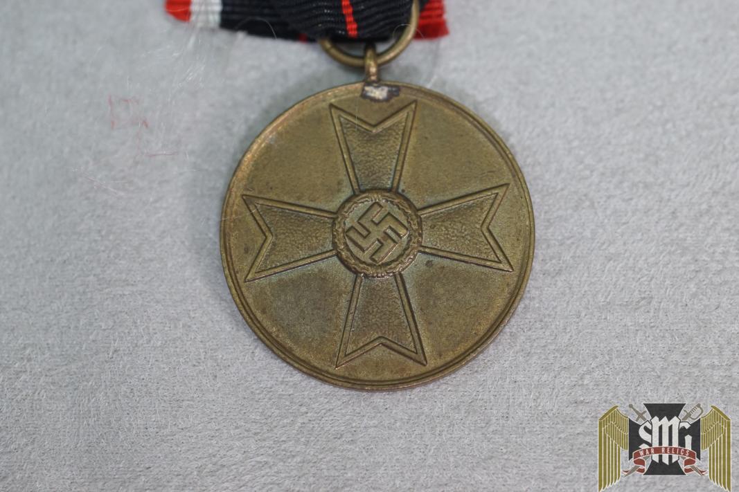 War merit medal