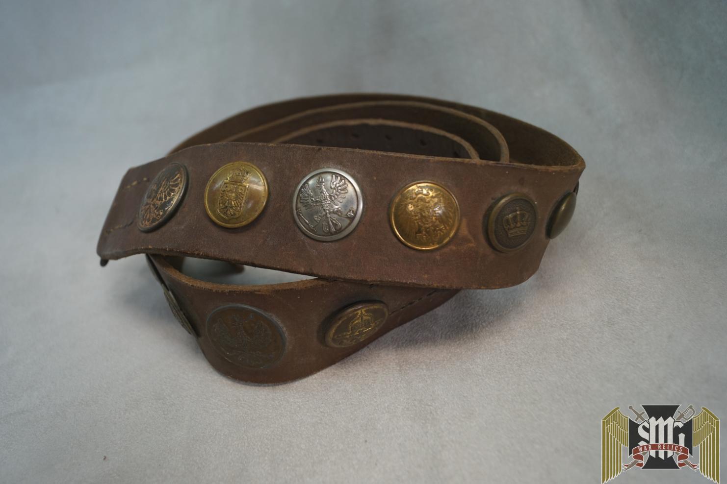 WW1 Souvenir belt with 22 buttons