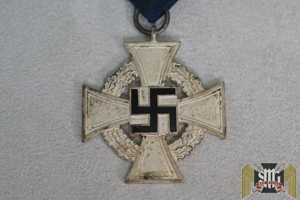 Faithful Service Cross 25 yr.