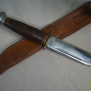 US KABAR MODEL 1207 FIGHTING KNIFE Vietnam era