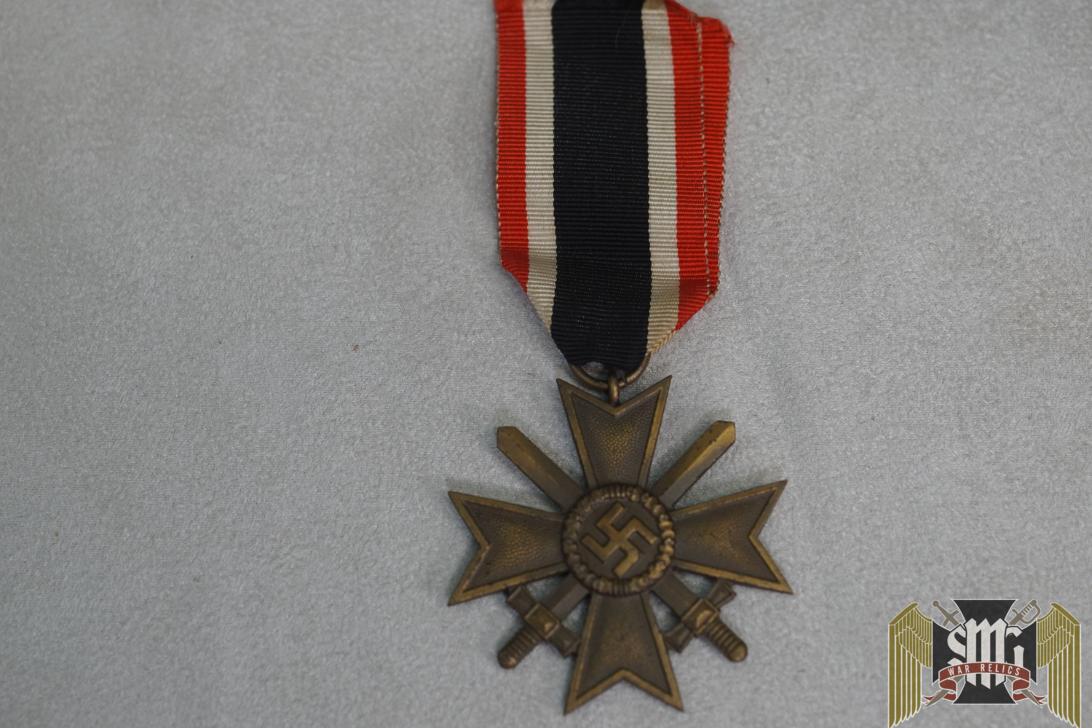 War Merit Cross W/swords earyl type by 18 Karl Wurster K.G.