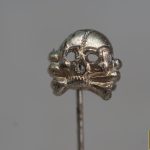 Panzer skull stick pin