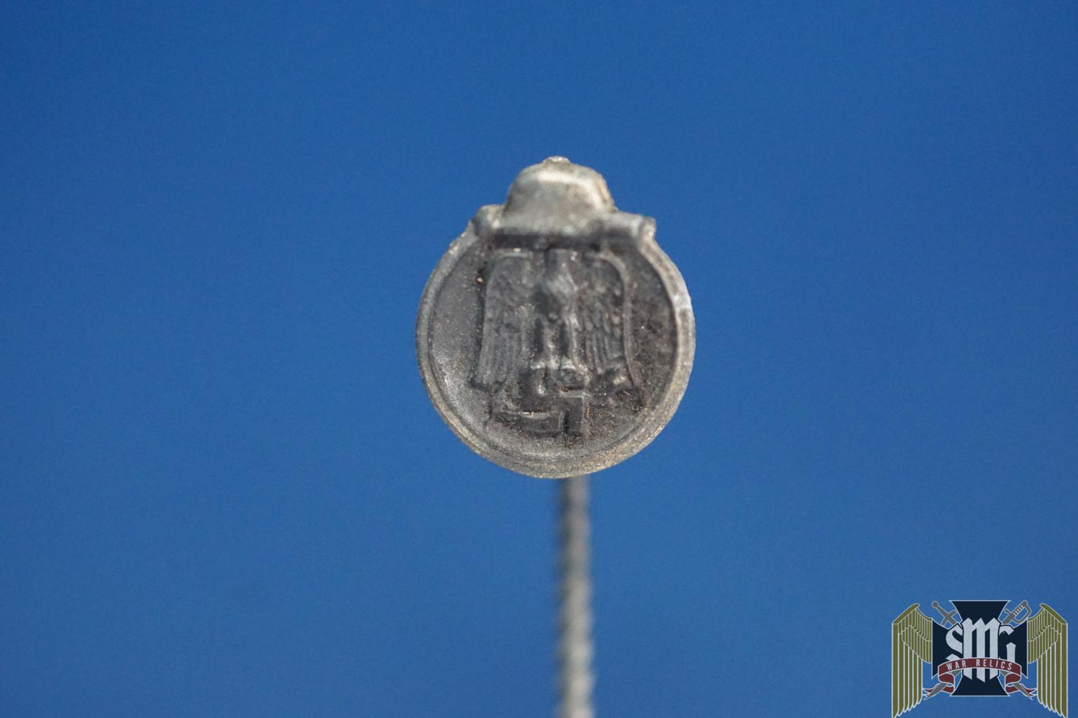 Ost Medal Stick pin