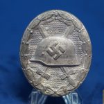 Silver Wound badge by Hauptmünzamt Marked 30