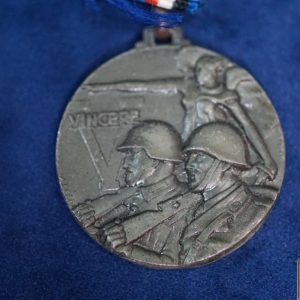 WW2 Italian Vincere Medal