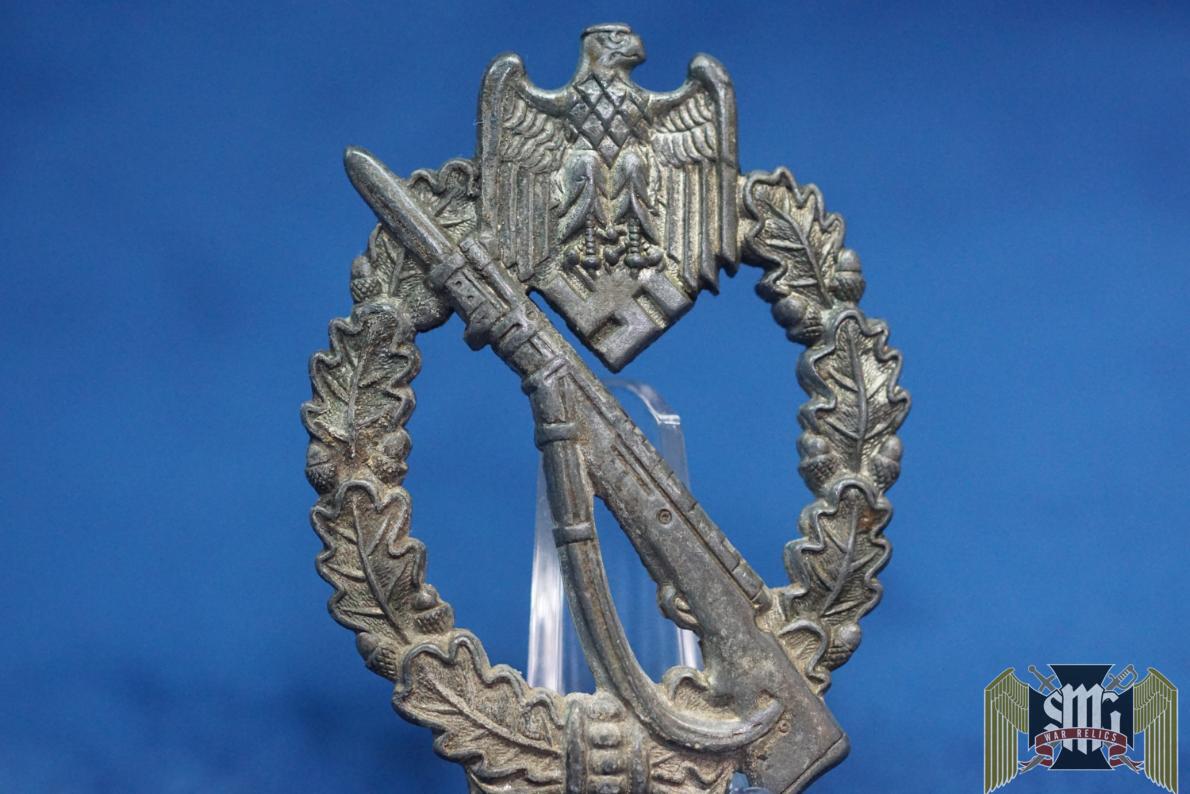 Infantry Assault Badge by Adolf Scholze Damaged pin