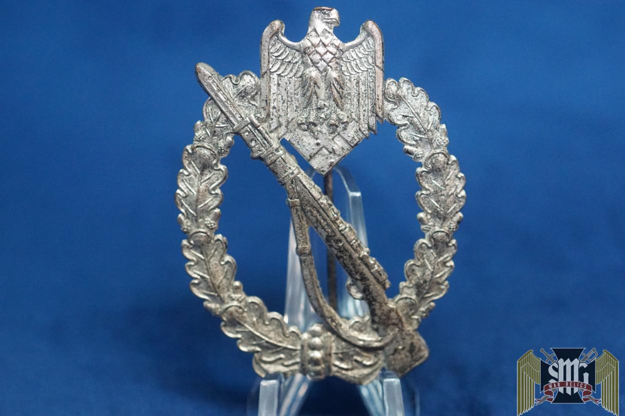 Infantry assault badge
