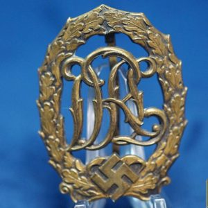 SMGP-0497 Vaulted DRL sports badge