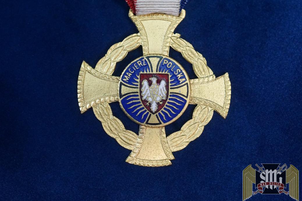 Polish Macierz Cross