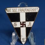 NS Frauenschaft Badge 39mm damaged pin