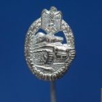 Panzer Assault badge Stick pin in silver