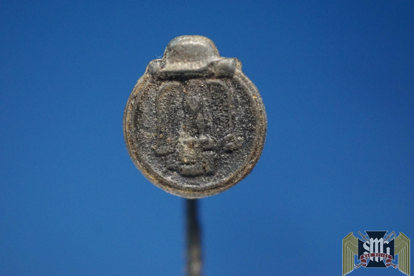 Ost Medal stick pin