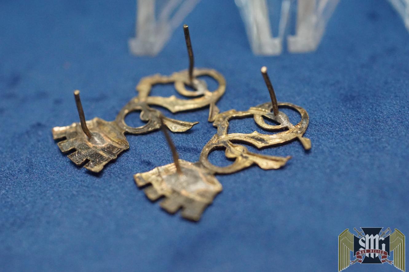 Spanish Second Republic era Security Corps Collar Device pair with prongs