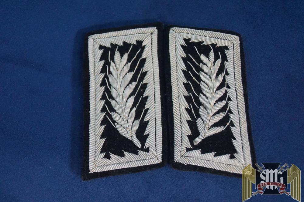 RAD Arbeitsführer/ Oberarbeitsführer Collar Tabs