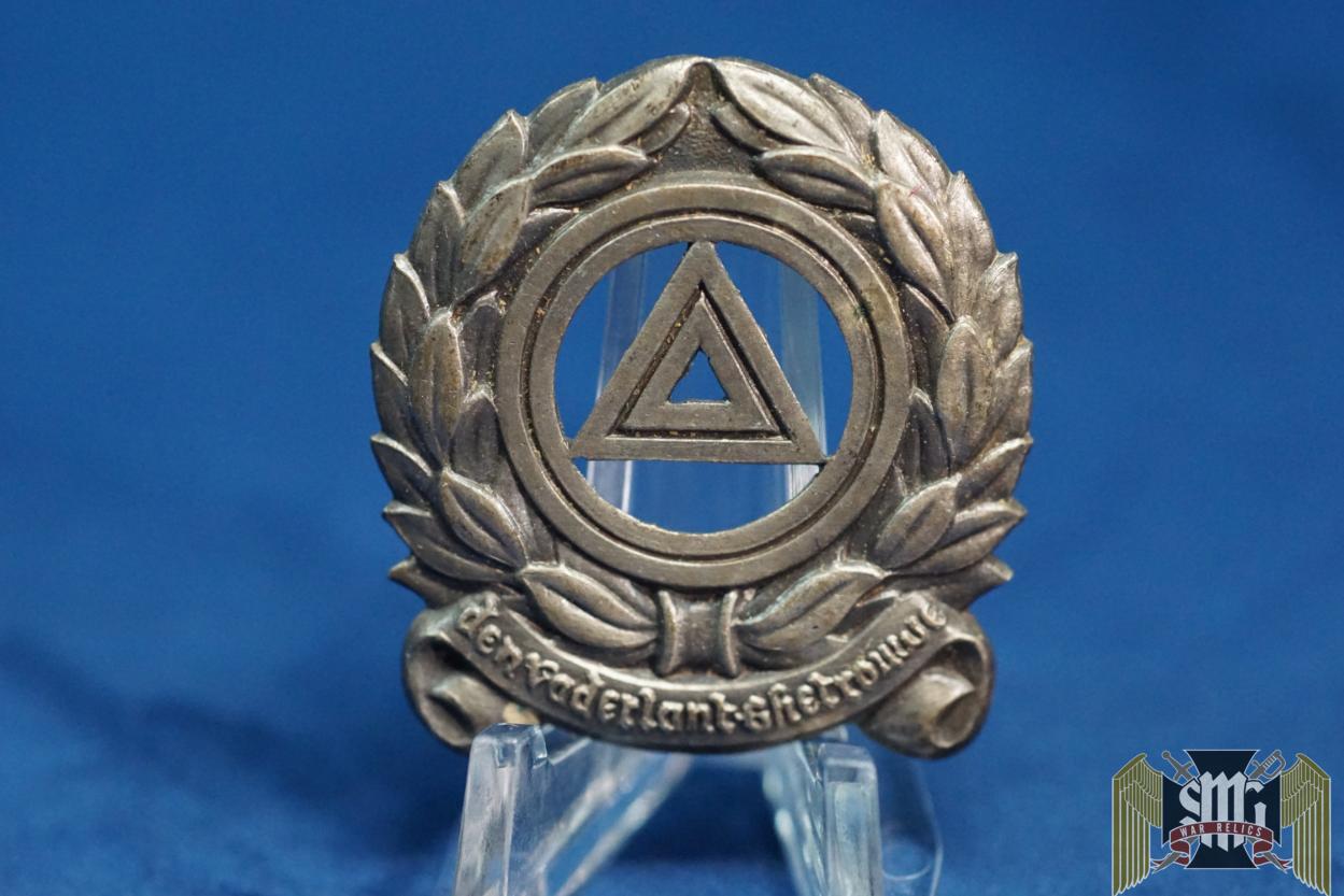 WW2 Flemish VNV Honor badge in silver