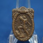 Austrian Hungary WW1 Regimental KUK Badge/tinnie
