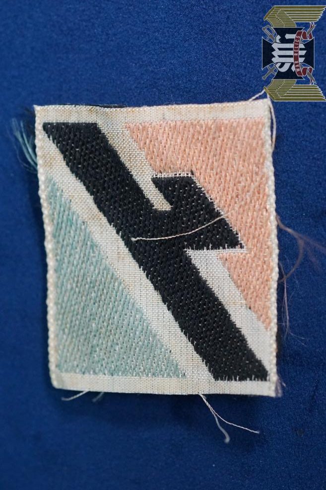 Italian Breast Badge for Piccola Italiana