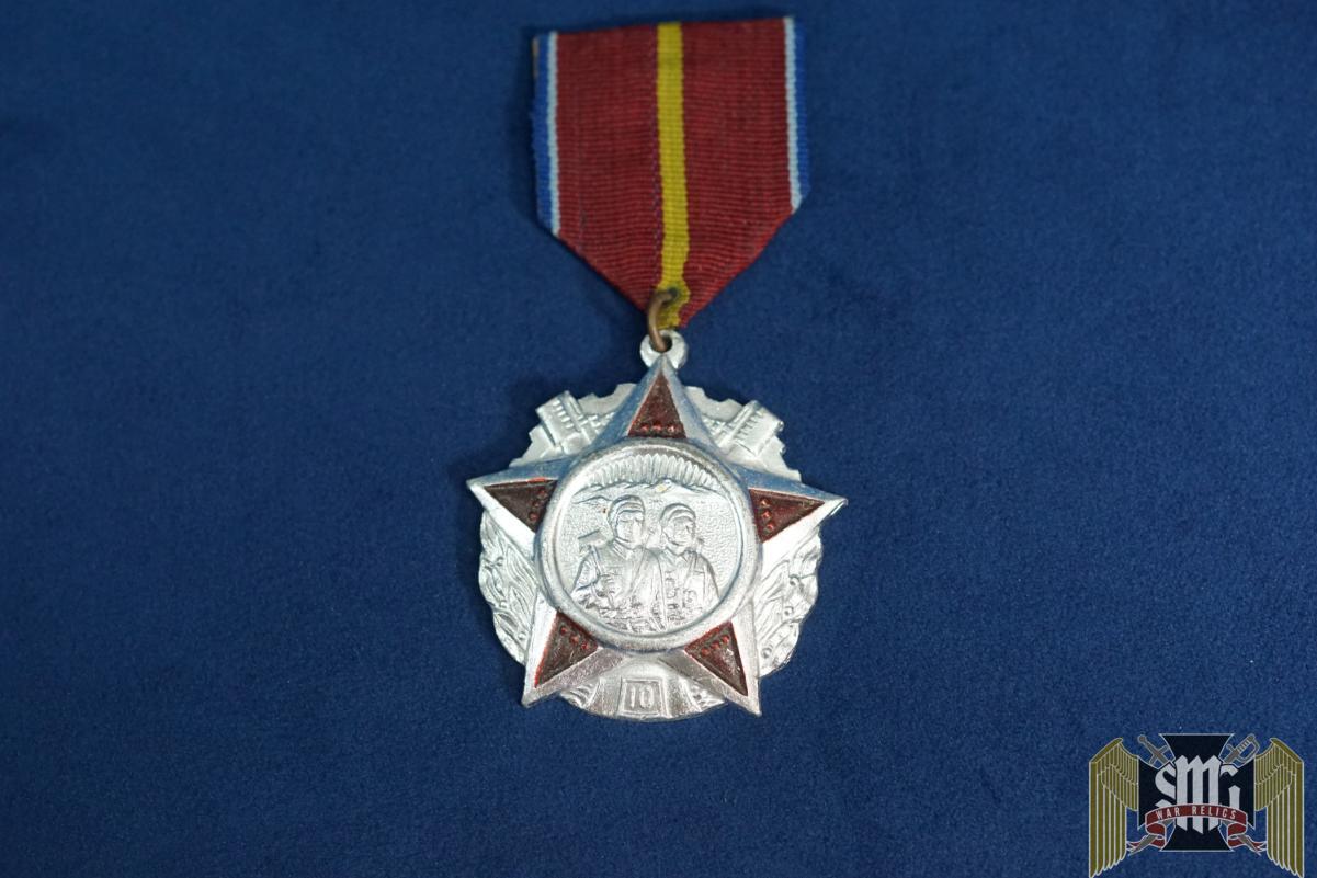 North Korea 10 yr Labor Medal/Engineering