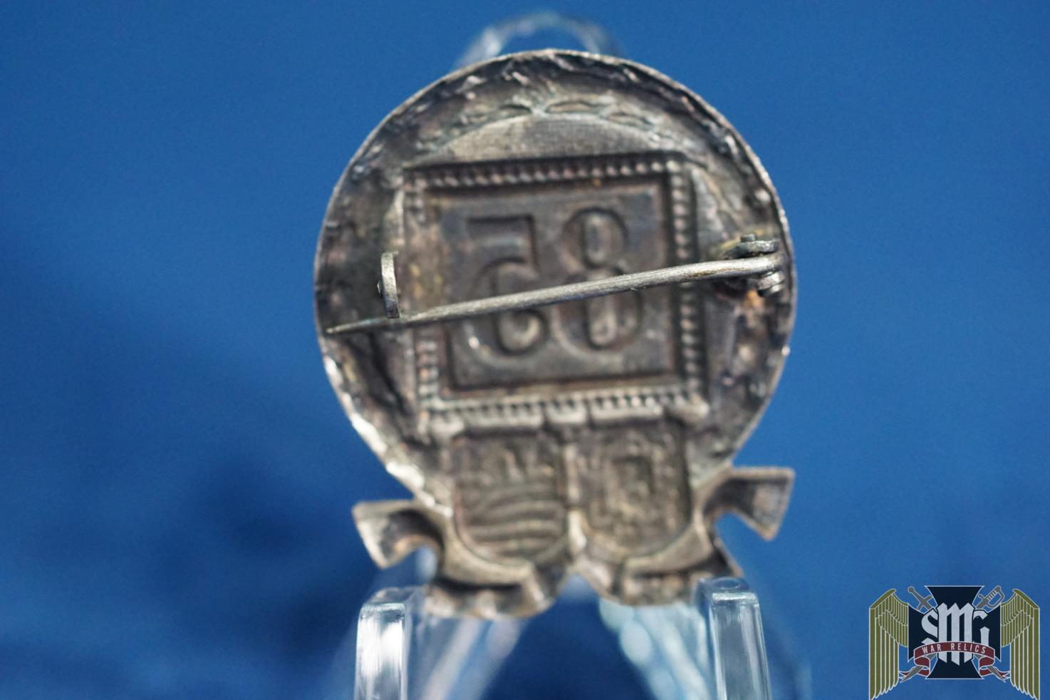 WW1 Austria Regiment 85 cap badge