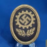 DAF cap Badge