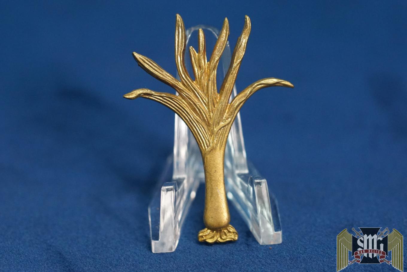 British Welsh guards cap badge