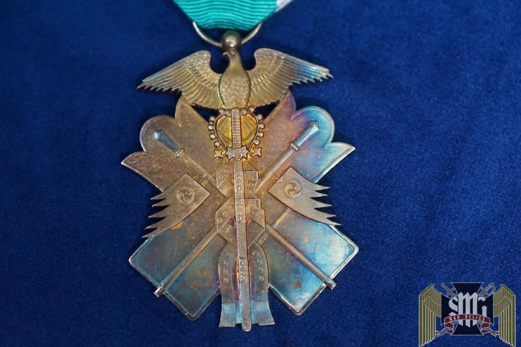 Japanese Golden Kite 7th Class