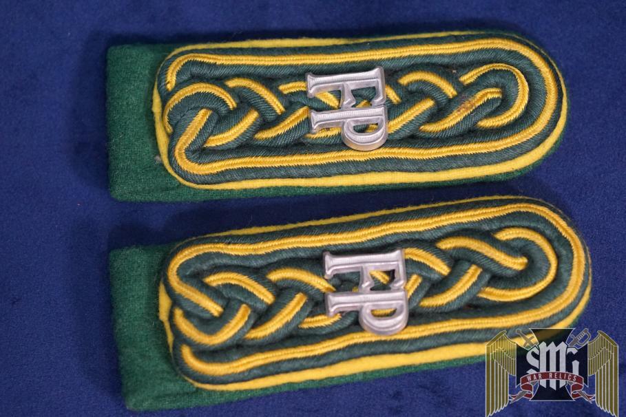 Heer Postal Heer Postal Lagermeister Shoulder Boards
