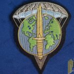 club badge for chute and dagger USA a special forces collector group