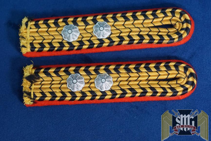 Reichsbahn Shoulder Board Set - Pay Group 9 (1942 Pip)