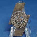 DJ / Deutsches Jungvolk Proficiency Badge in Zinc by Deumer
