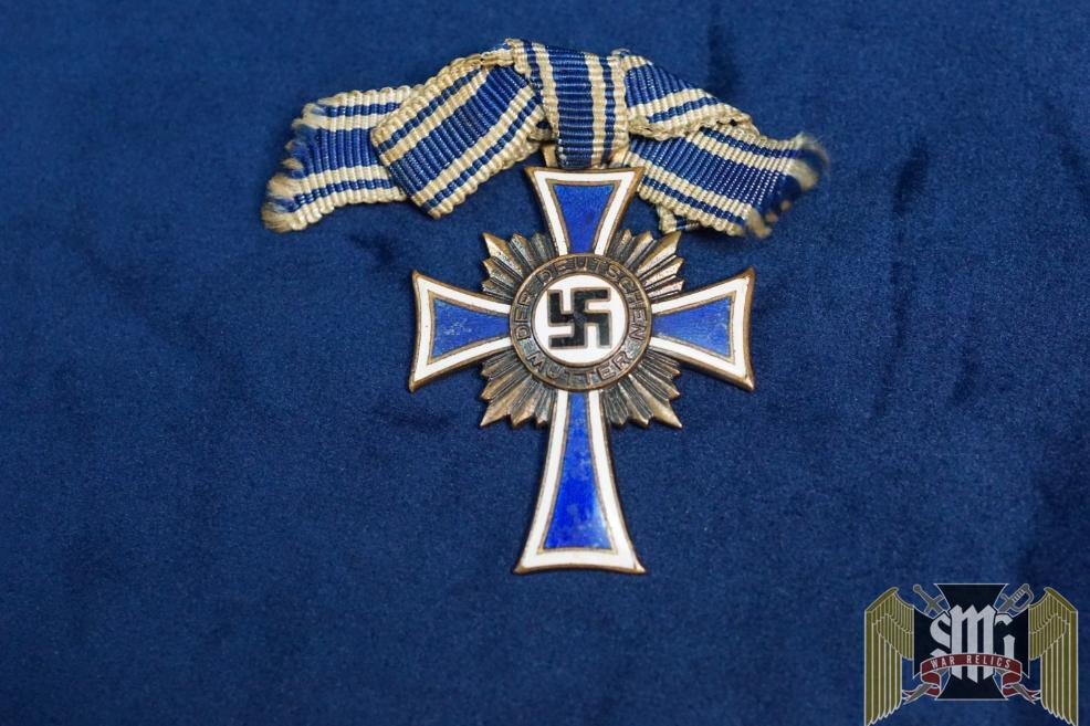 Mother's Cross in bronze
