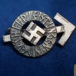 Miniature HJ Proficiency Badge in silver