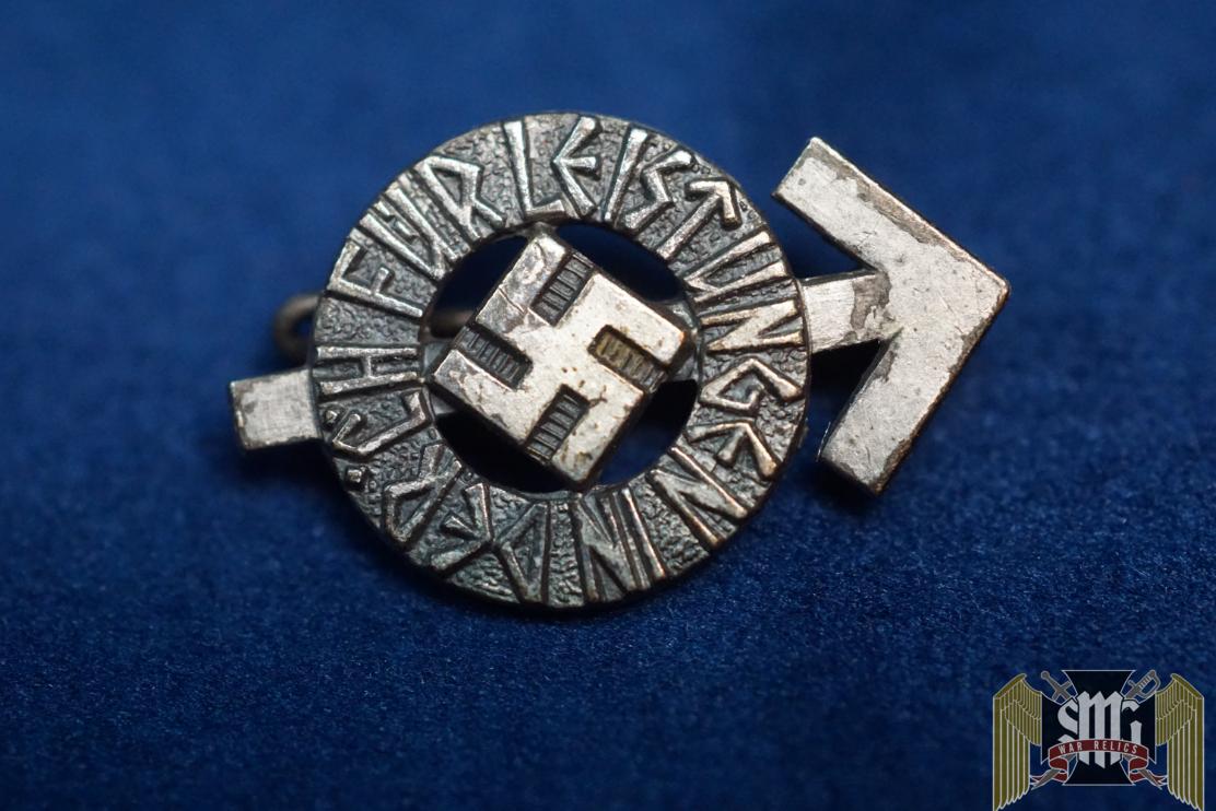 Miniature HJ Proficiency Badge in silver