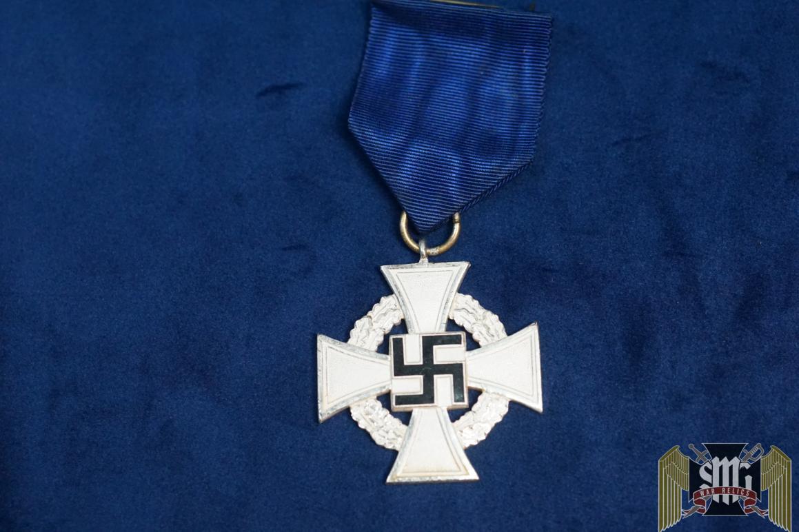 Faithful Service medal 25 yr
